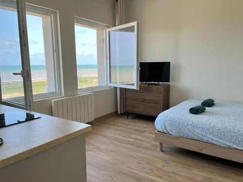 Langrune-sur-Mer Apartment | Bleu Langrune - Studio vue Mer