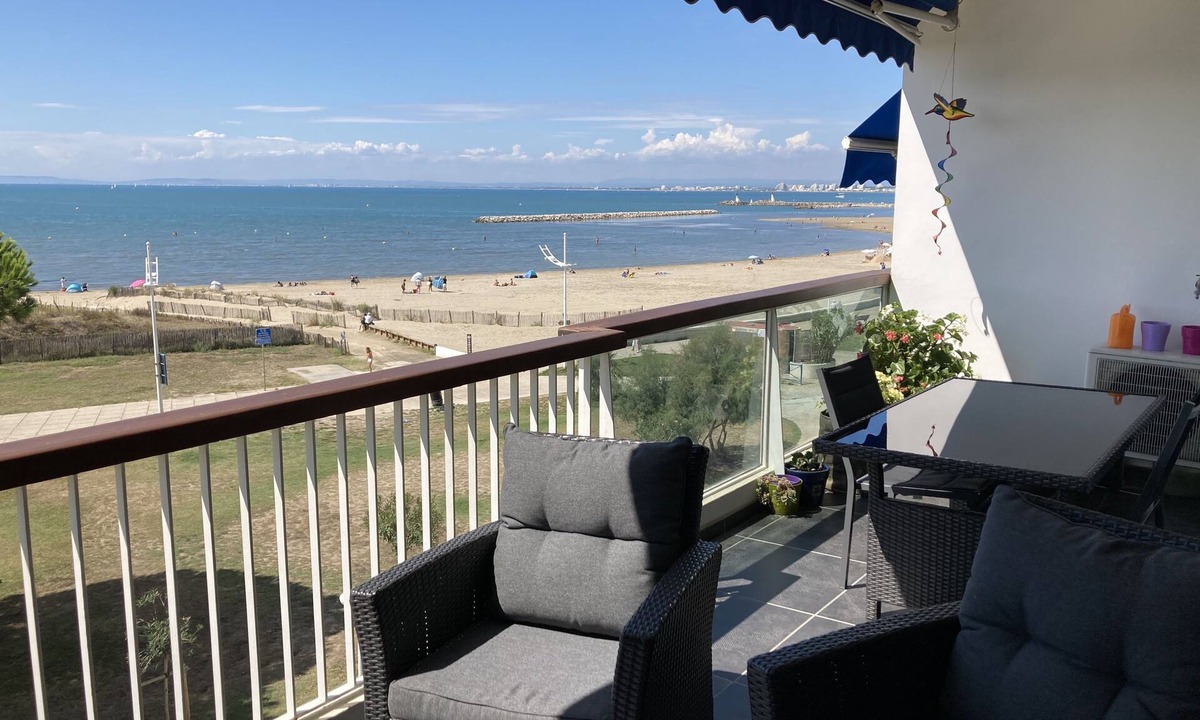 Le Grau-Du-Roi Apartment | Bleu Majorelle, sea view, exceptional view, 2 bedrooms