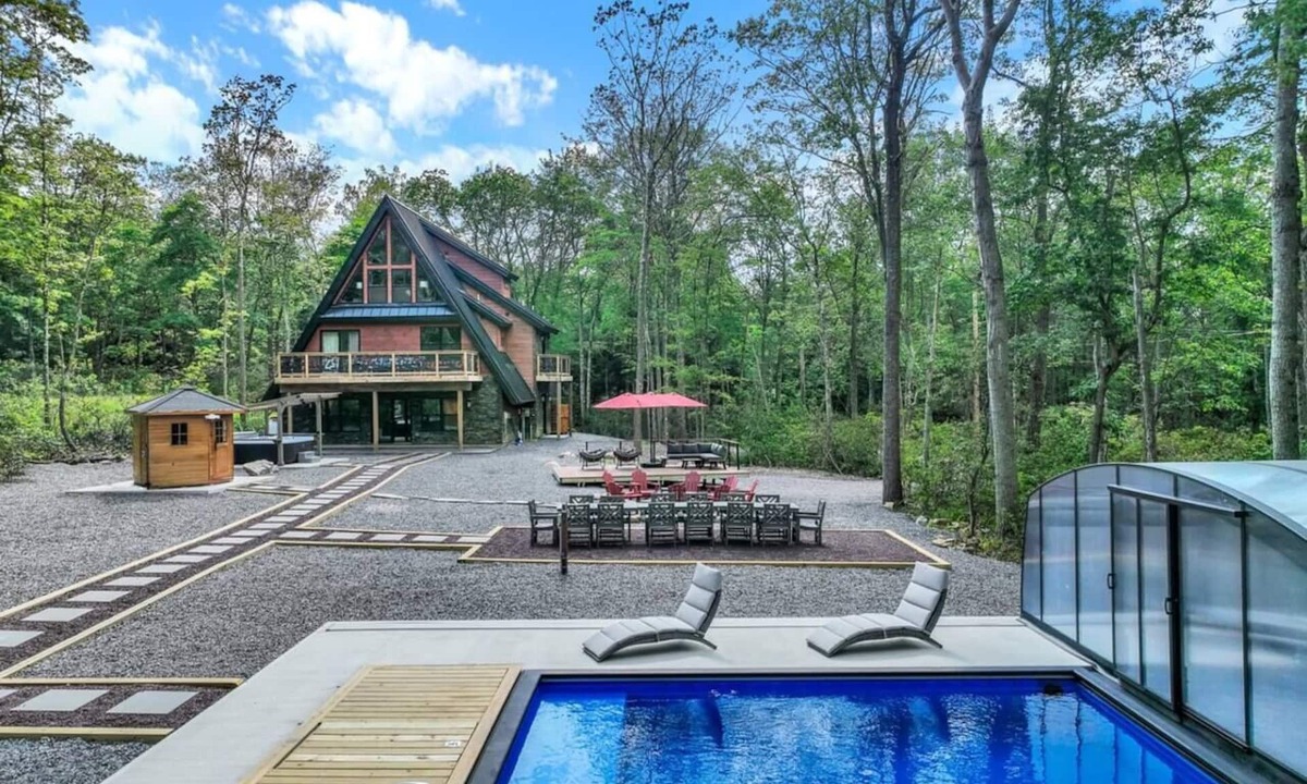 Jim Thorpe Ski Chalet | Bliss A-Frame, Heated Pool AxeThrow Sundeck Sauna HotTub FirePit