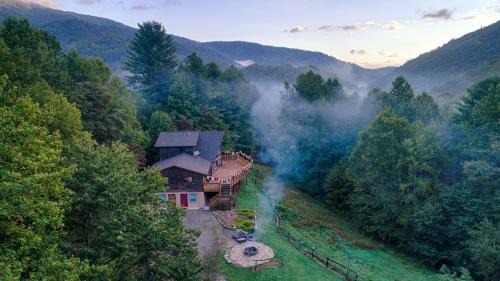 Hot Springs Apartment | Bliss House
