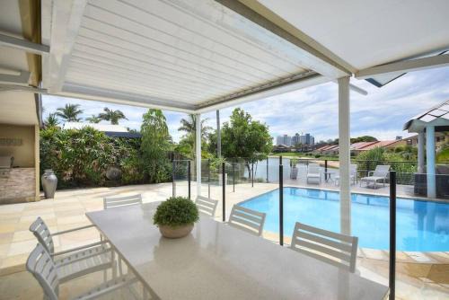 Mermaid Waters House | Bliss On The Water