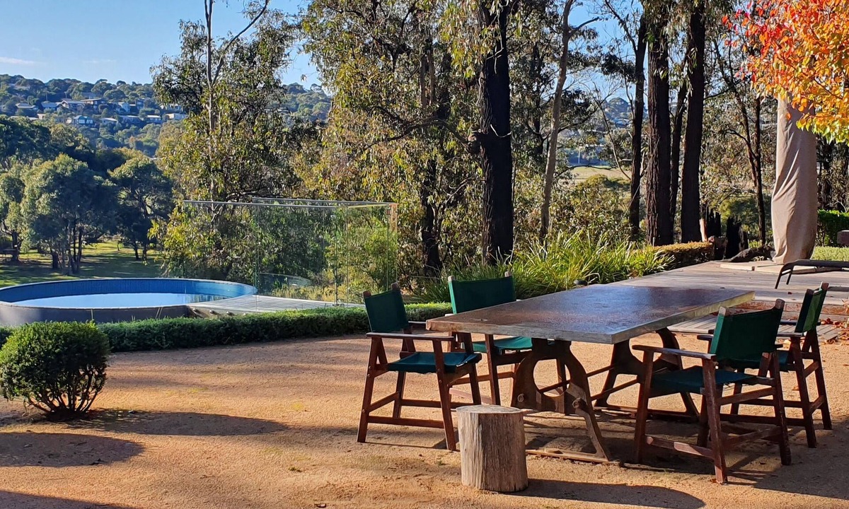 Fairhaven House | Blissfull 4 acre property with river frontage