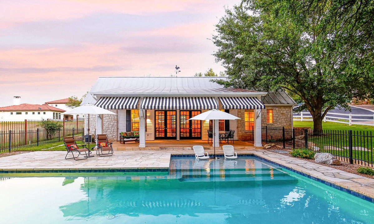 Horseshoe Bay West House | Blister Gold Hideaway | Concierge Services
