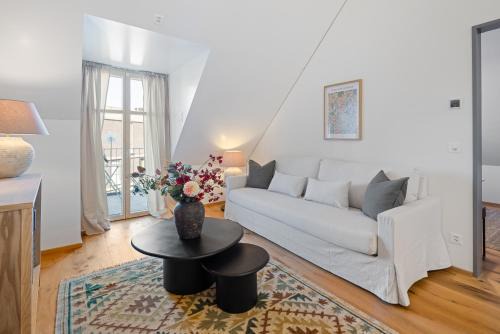 St. Gallen Apartment | BLIV Exklusive Dachgeschosswohnung im Zentrum