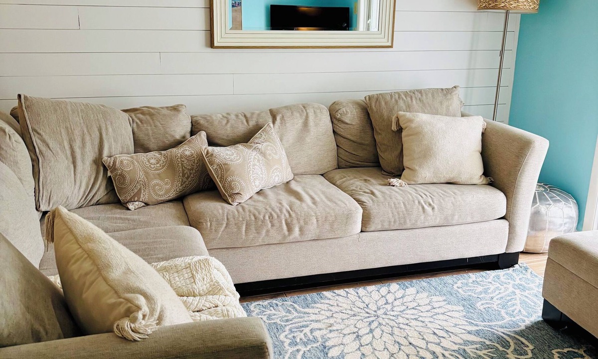 Avalon Condo | Block from beach- Super Clean beach condo - Comfy! Pet Friendly - Avalon-SH