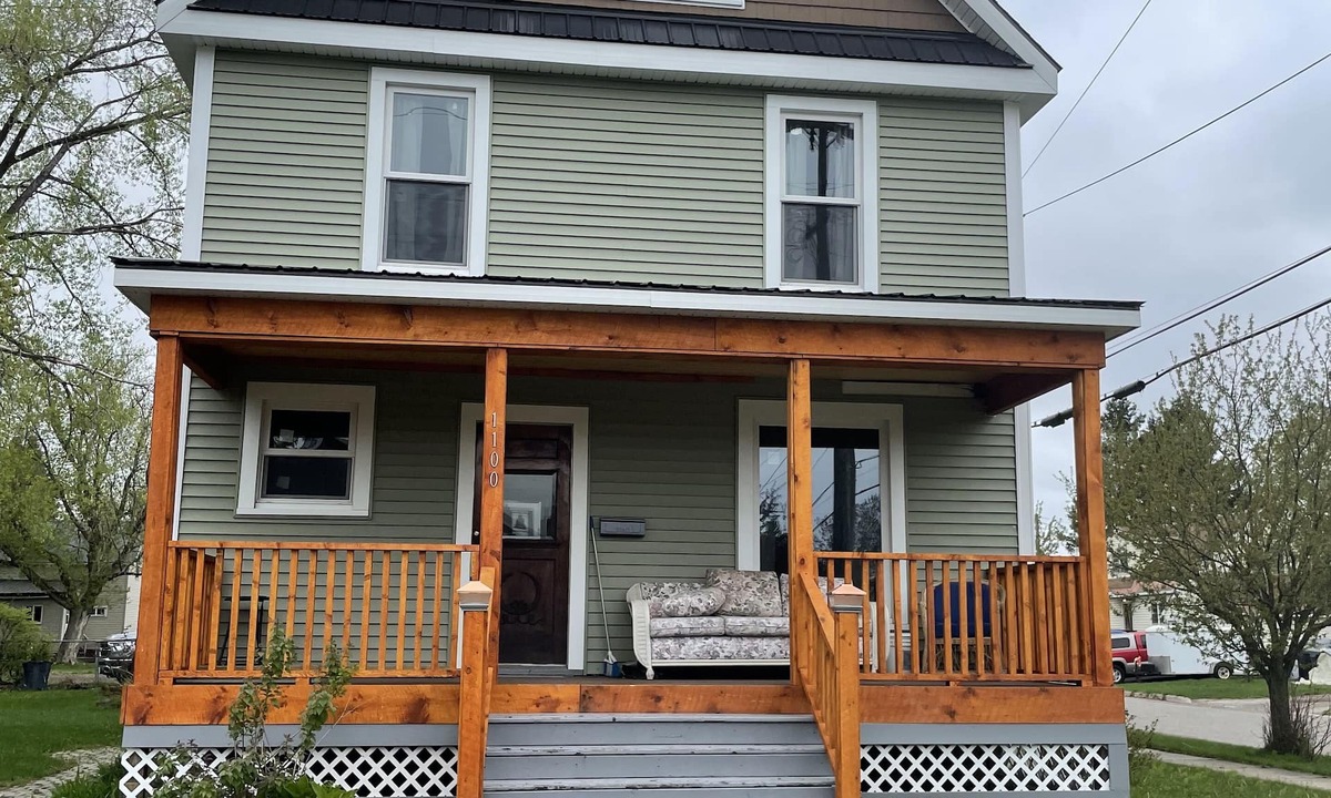 Sault Ste. Marie House | Blocks from the Locks