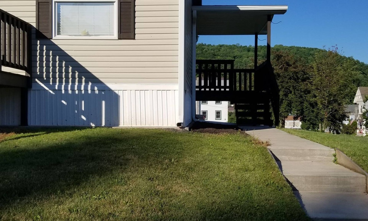 Bloomville House | Bloomville Bungalow 2