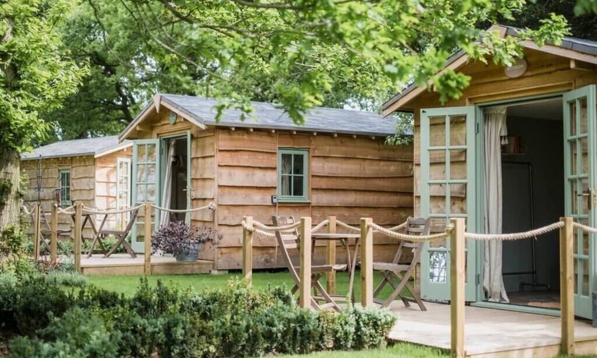 Beccles Cabin | Blossom Lodge, Toad Hall, Wangford