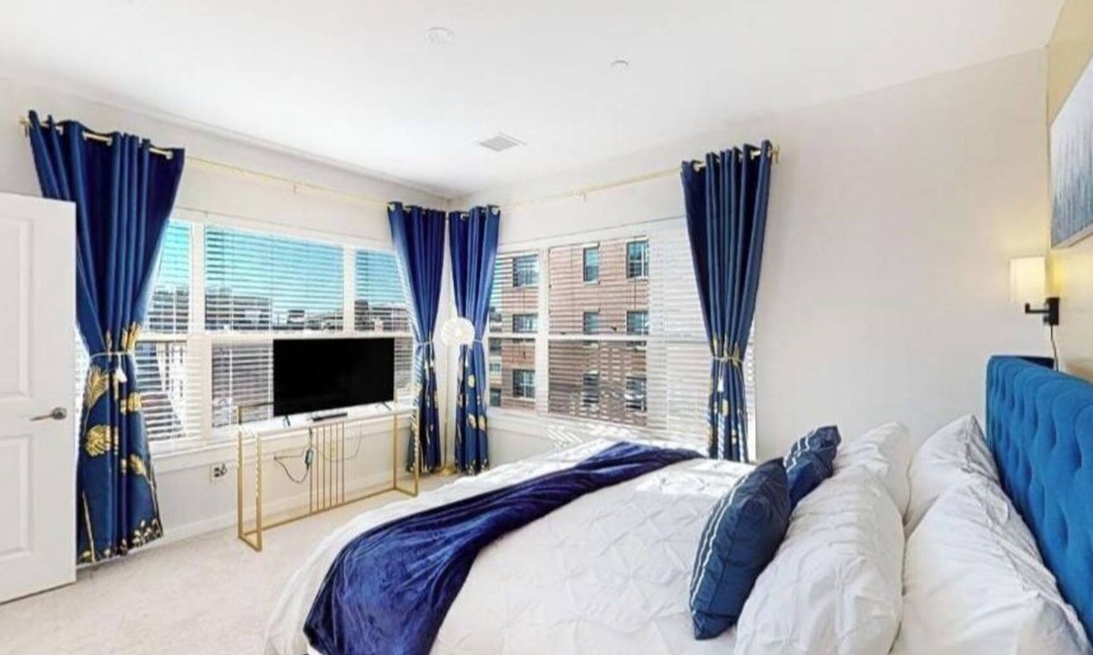 Malden Apartment | Blue 2 Bed 2 Bath Executive Suite Near Train # 305