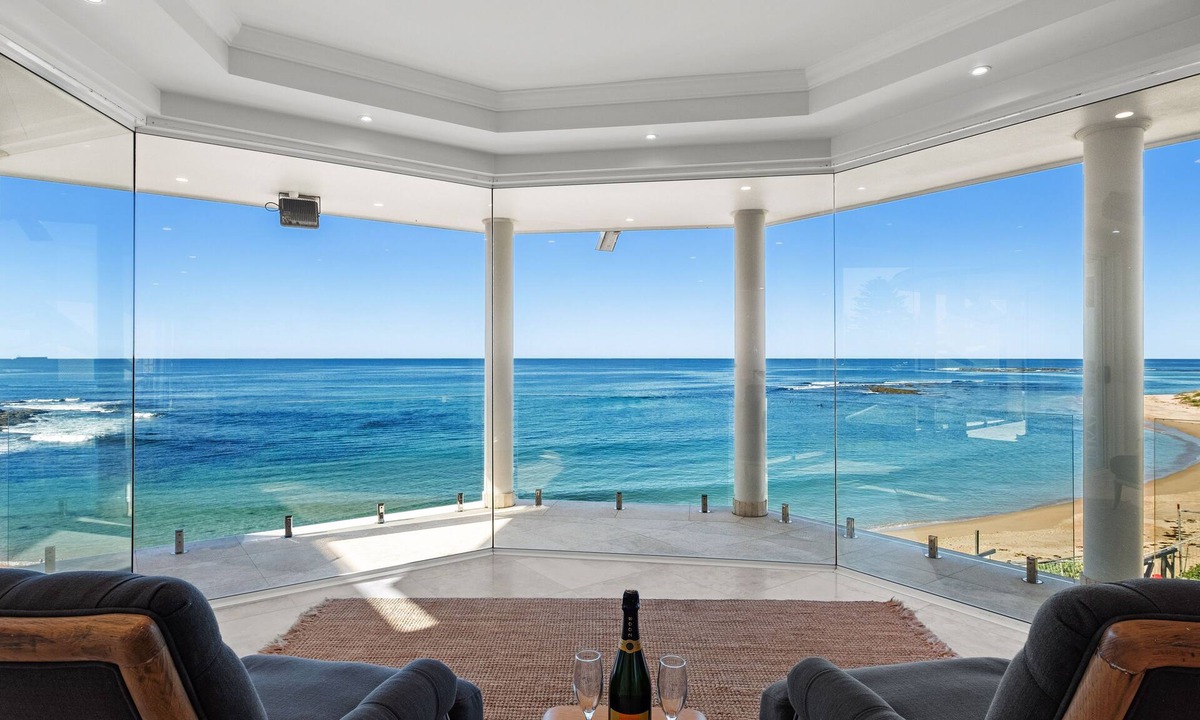 Blue Bay House | Blue Bay on The Beach