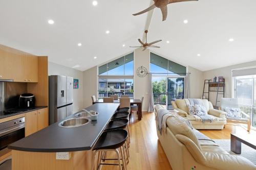 Coronet Bay House | Blue Bayou