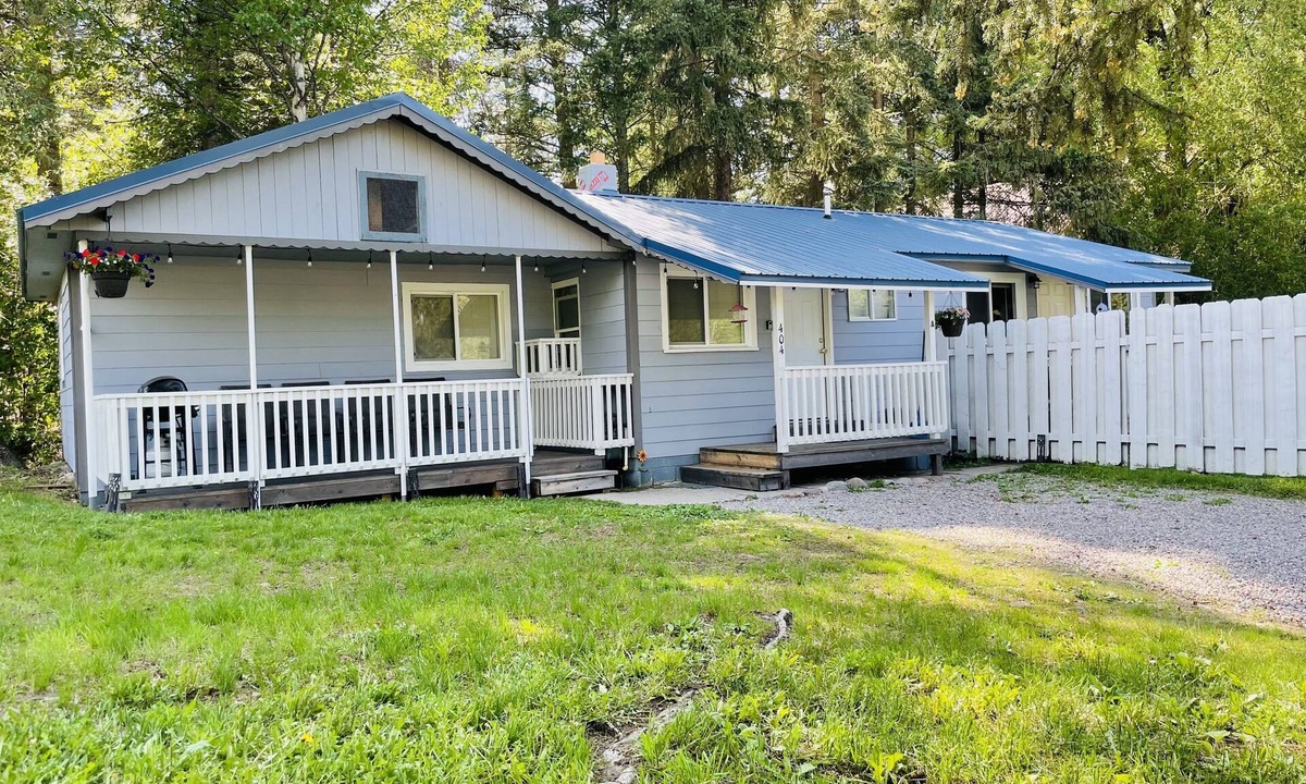 Martin City Condo | Blue Bird Bungalow