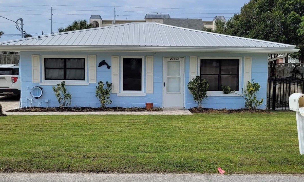 Kiska Beach House | 'Blue Dolphin' Beach Cottage - With Private Pool