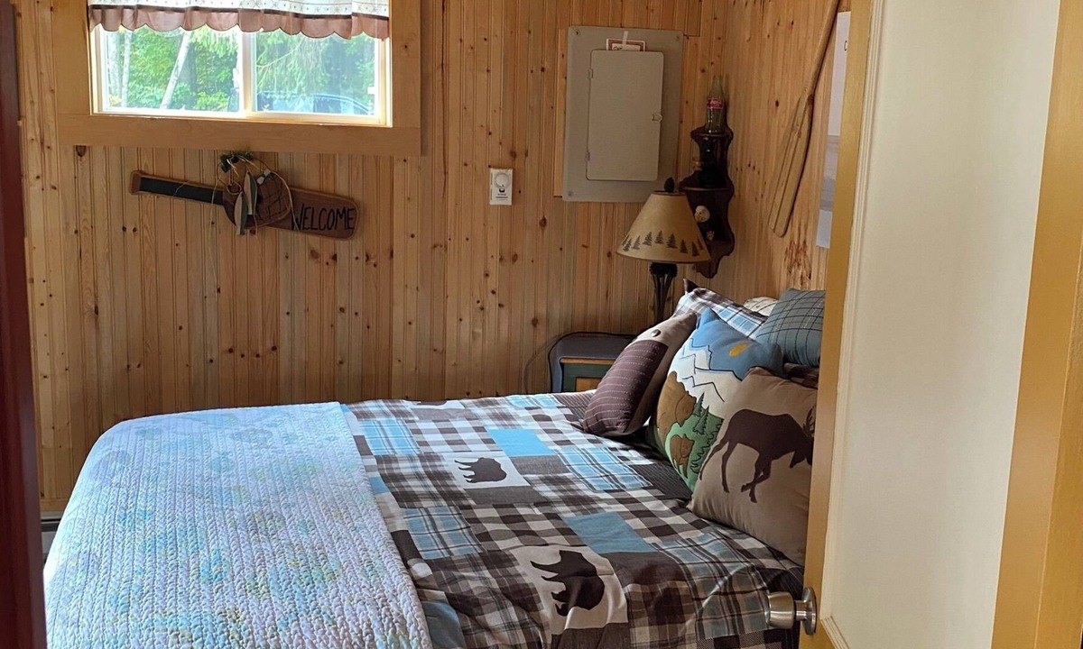 Milan Cabin | Blue Gill Whispering Pines