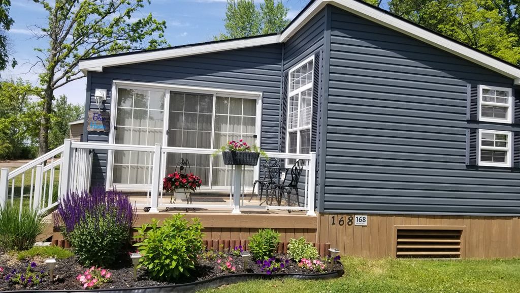 Virgil House | Blue Haven @ VineRidge Resort