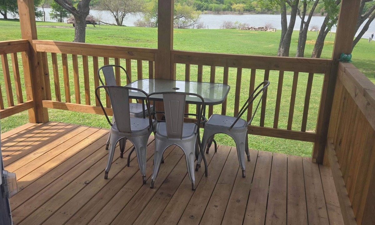 Little Elm Cabin | Blue Heron Hideaway Family Lakefront Cabin