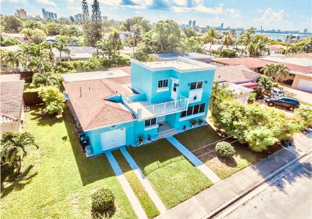 North Bay Village House | Blue House Miami