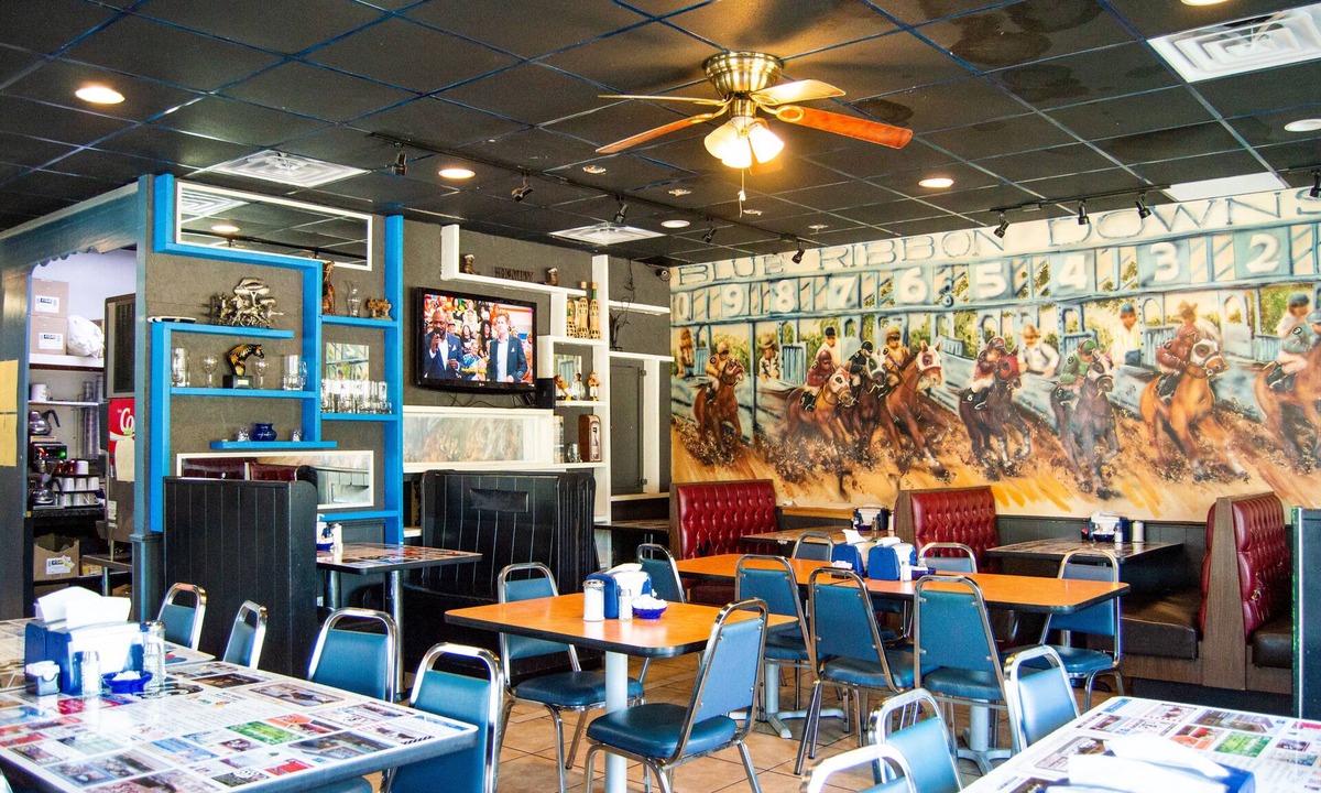 Sallisaw Hotel | Blue Jay Inn and Suites