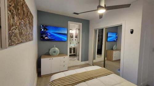 Miami Gardens Apartment | Blue Loft305