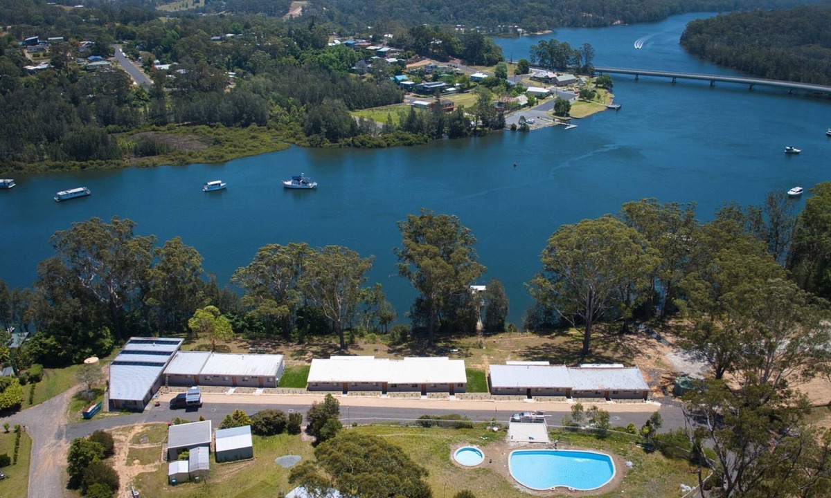 Nelligen Villa | Blue Lotus Riverfront Villas Nelligen