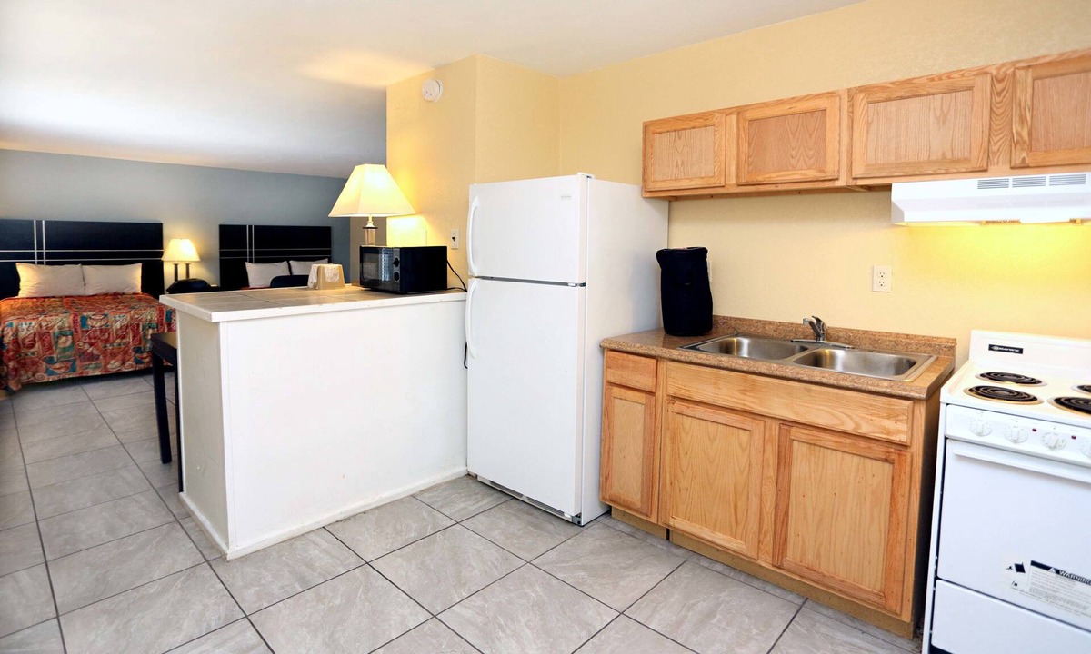 Northeast Virginia Beach Hotel | Blue Marlin Inn & Suites