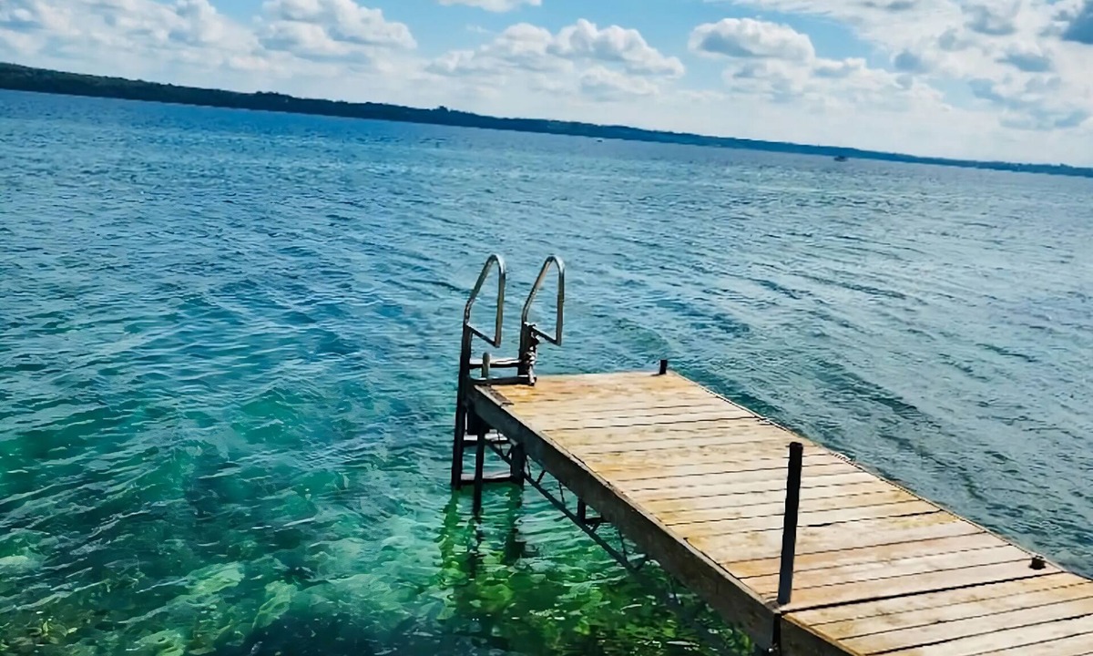 Colpoys Bay Cottage | Blue Moon Cottage