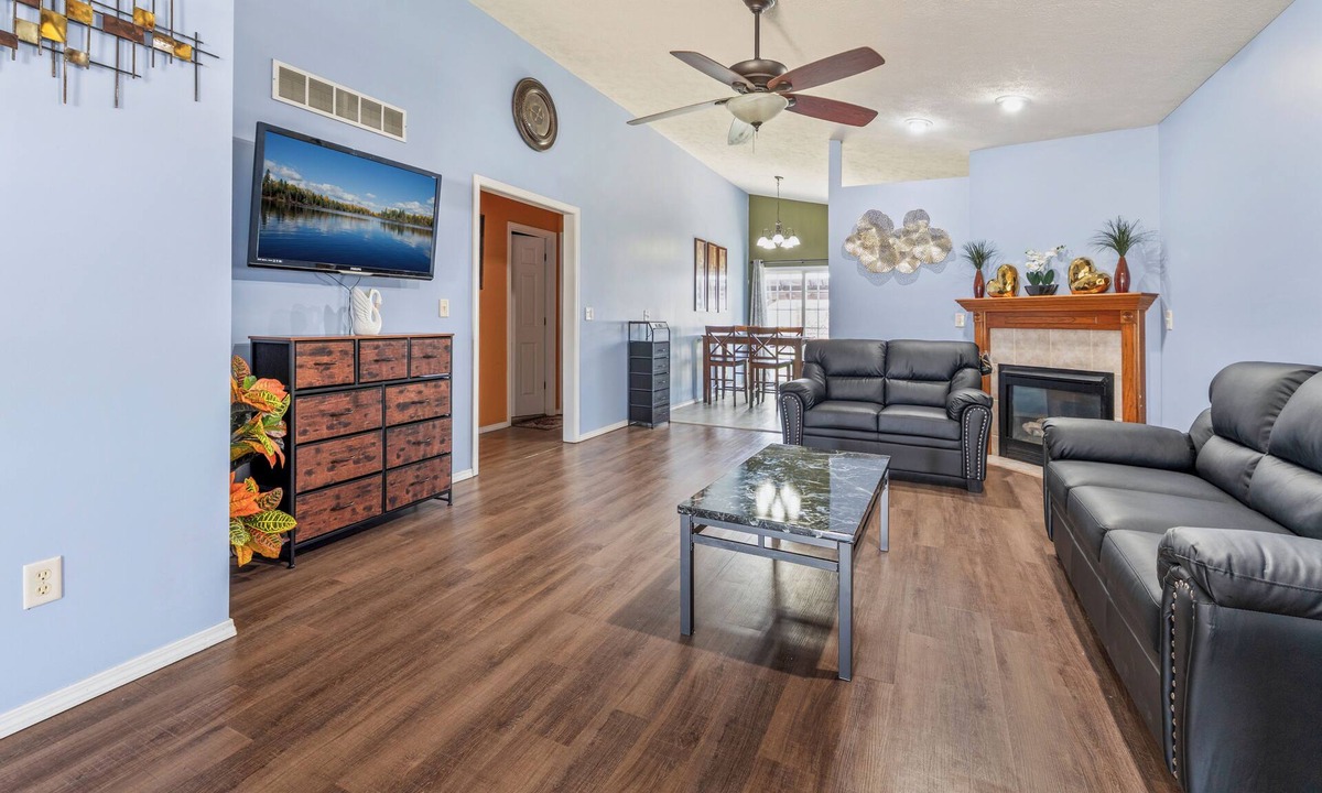 Bloomington House | Blue Moon Ranch in Bloomington