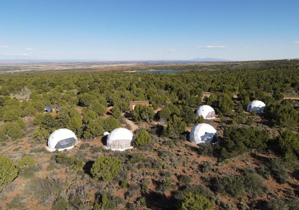 Monticello Resort | Blue Mountain Domes - The WOW Experience