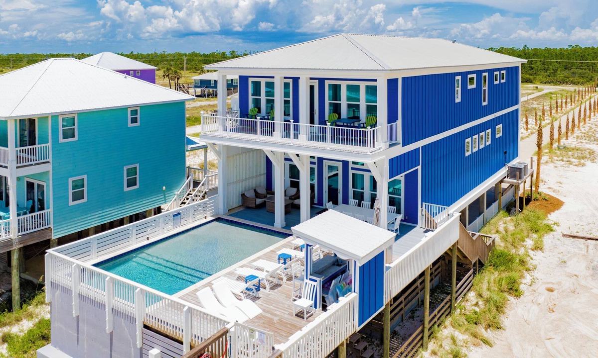 Southpointe House | Blue Oasis - Ultimate Luxury, Beachfront Home, Private Pool and Elevator!