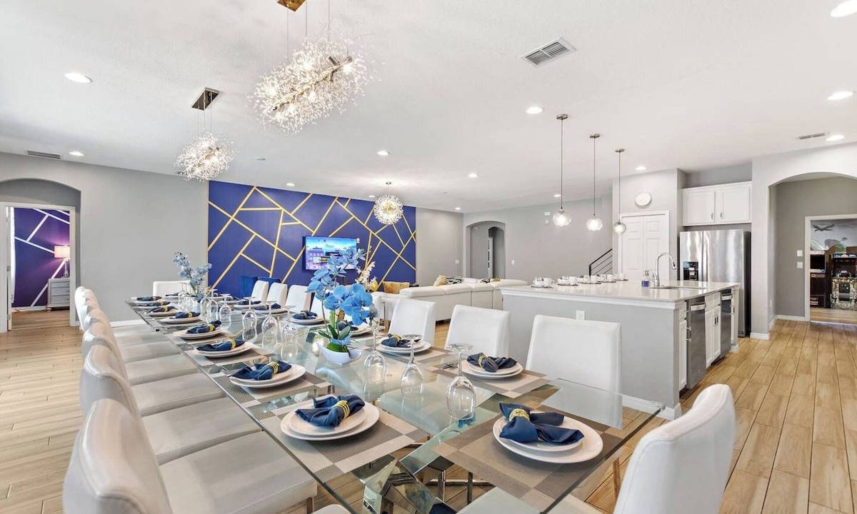 Loughman Villa | Blue Paradise 15BR 11BA, Sleeps 36, Theater/GameRm
