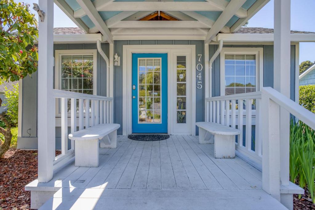Gleneden Beach House | Blue Pineapple