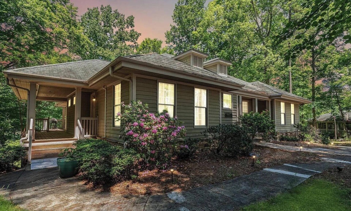 Chapel Hill House | Blue Ridge Cottage at the Governor's Club