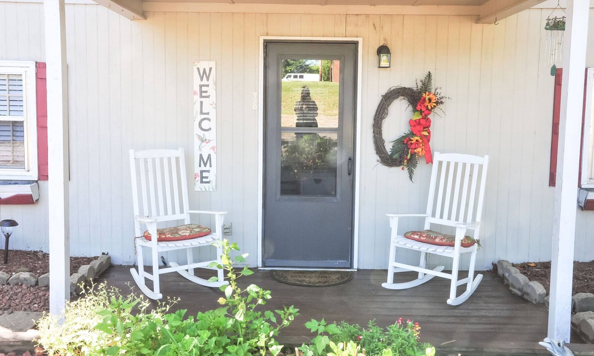 Peters Creek Cottage | Blue Ridge Mountain Getaway