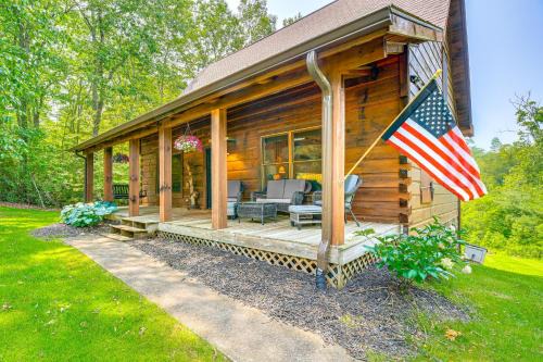 Vesta House | Blue Ridge Mtns Retreat w/Views, 1 Mi to Parkway!