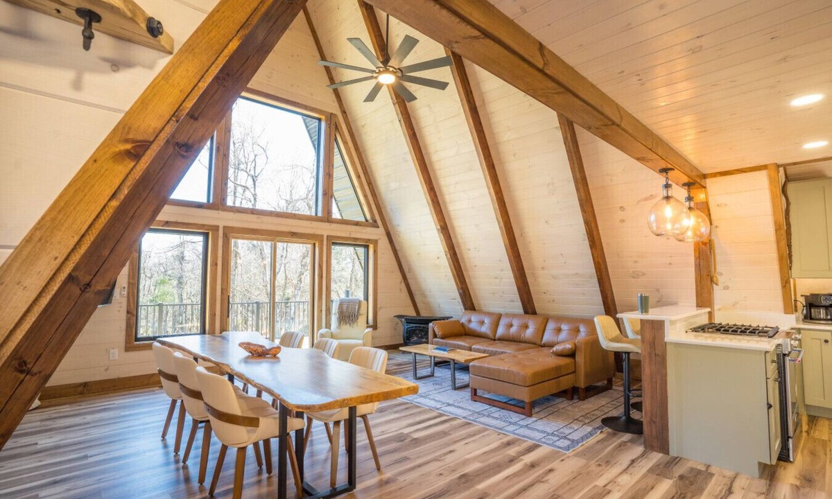 Burks Fork House | Blue Ridge Parkway Chalet