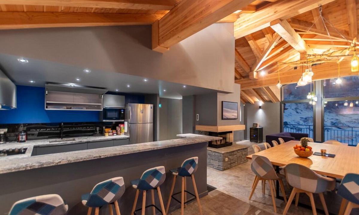 Peisey-Nancroix Ski Chalet | Blue River lux Chalet