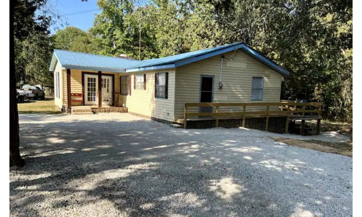 Waterford Cabin | Blue Roof Cabin.