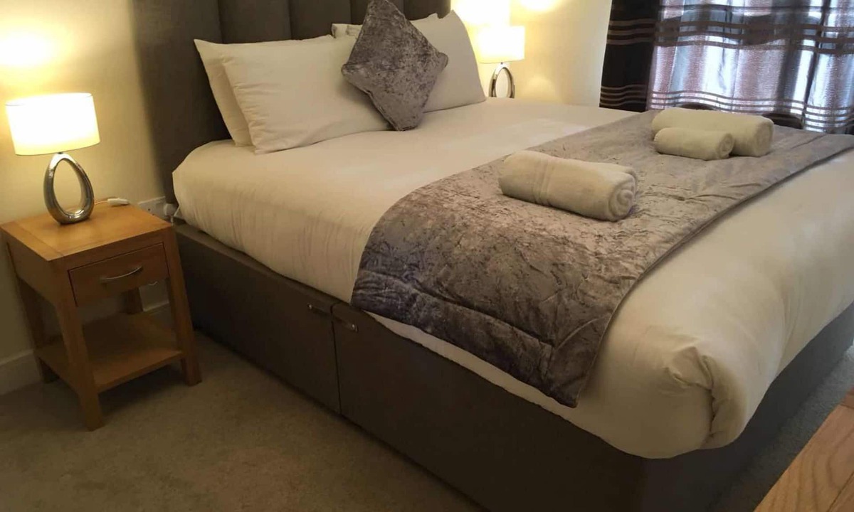 Rushmoor District Apartment | Blue sky at Wallis square