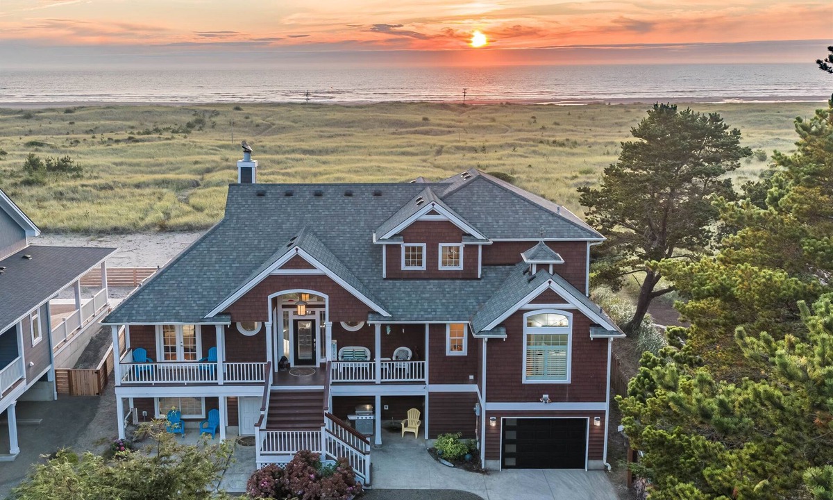 Klipsan Beach House | Blue Skye's Beach House