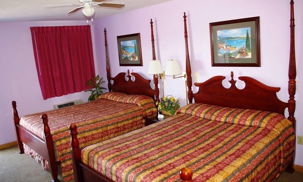 Lamar Hotel | Blue Spruce Motel