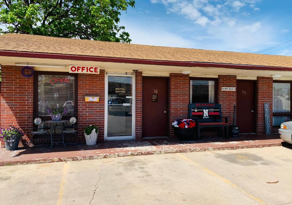 North Platte Hotel | Blue Spruce Motel