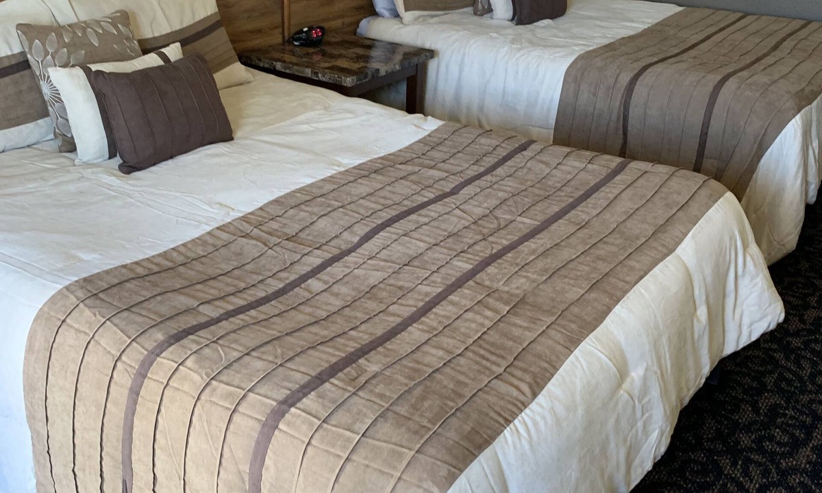 North Platte Hotel | Blue Spruce Motel