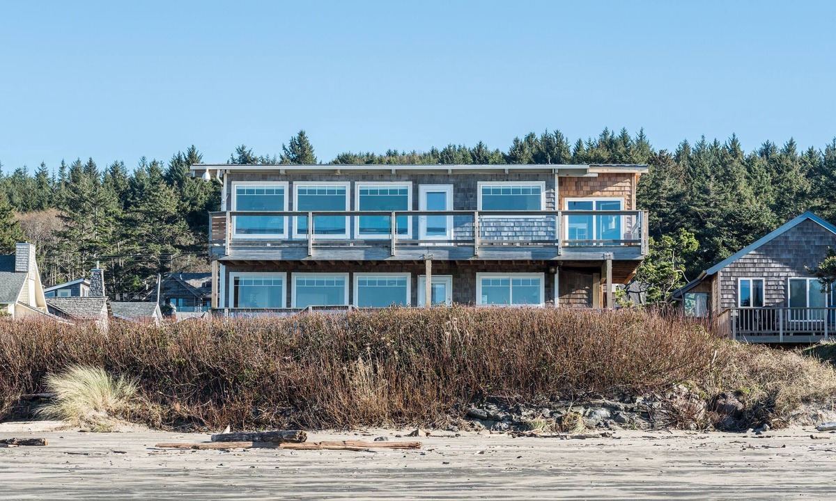 Tolovana Park House | Blue Starfish by AvantStay | Ocean Views & Direct Cannon Beach Access