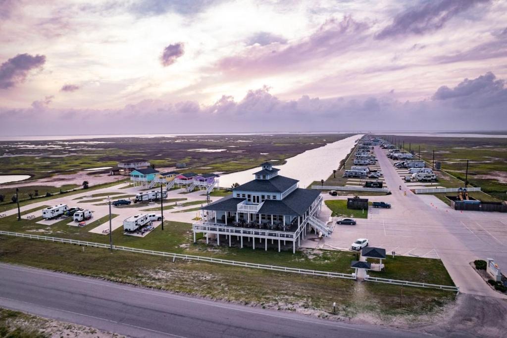 Freeport House | Blue Water RV Resort