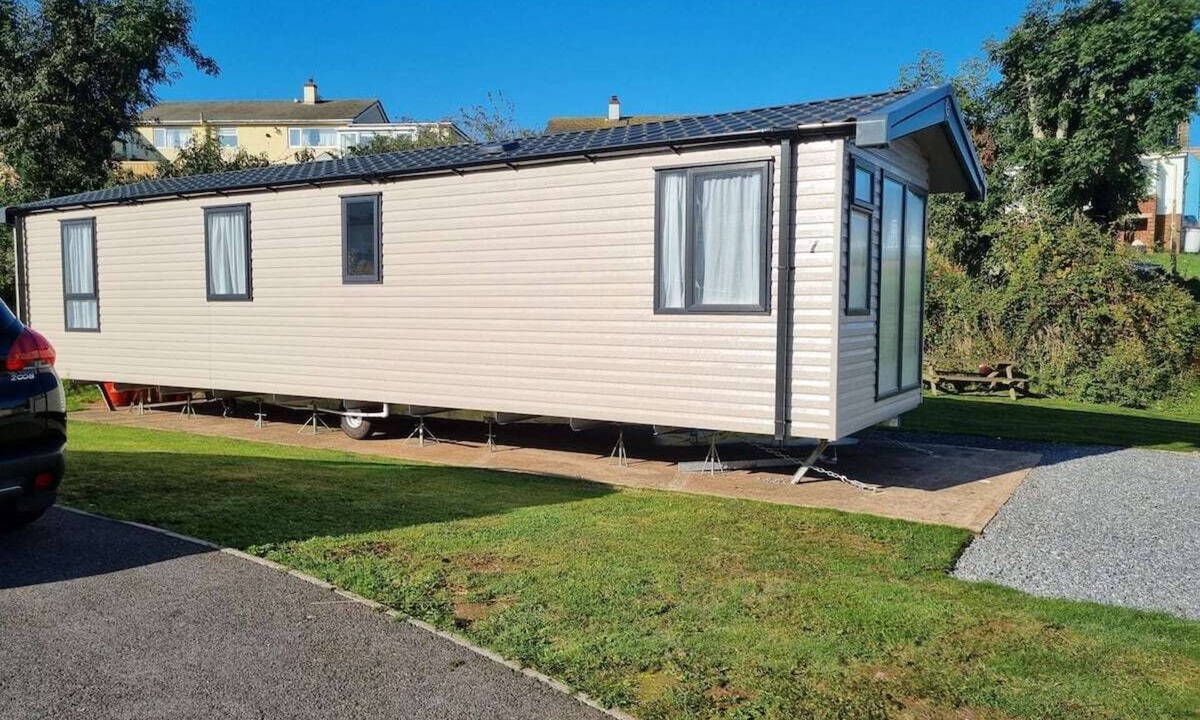 Paignton House | Blue Waters 7, Beverley Park