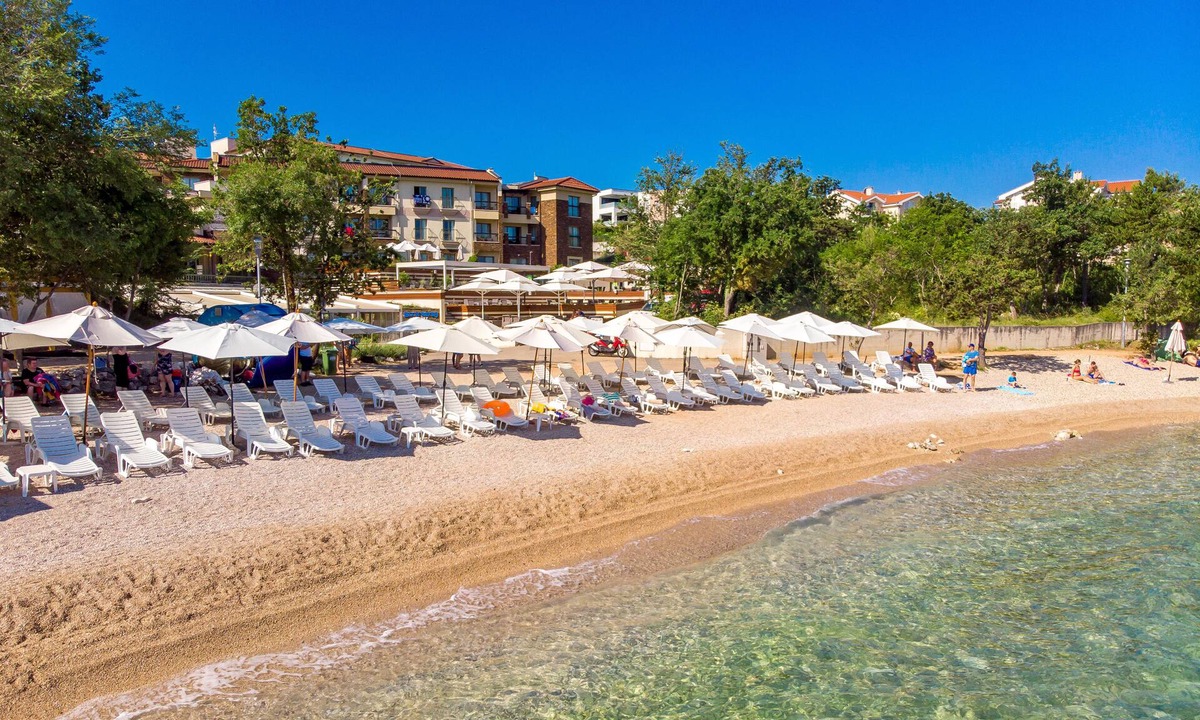 Zidarici Hotel | Blue Waves Resort