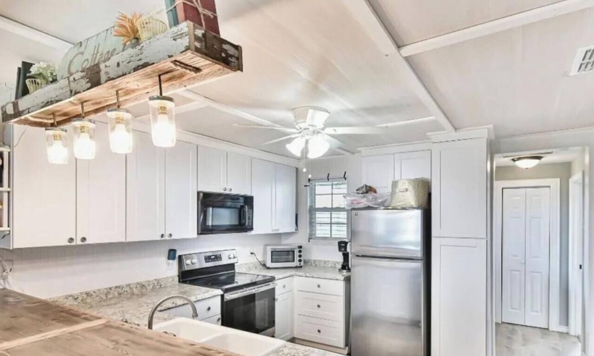 Abilene House | Blue Willow Country Cottage!