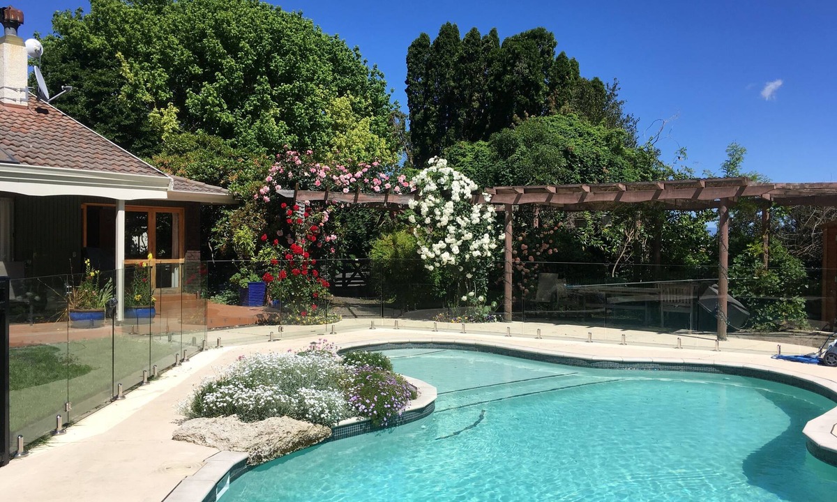 Longlands Cabin | Bluebell Lodge And Cottage