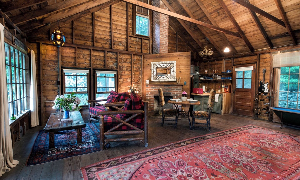 Willow Cabin | BLUEBERRY HILL CABIN