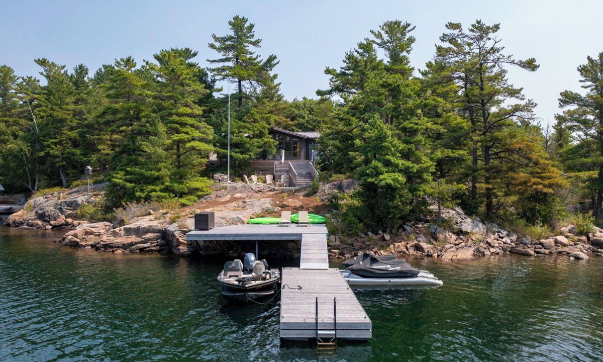 The Archipelago Cottage | Blueberry Point on Richard's Island Pointe au Baril
